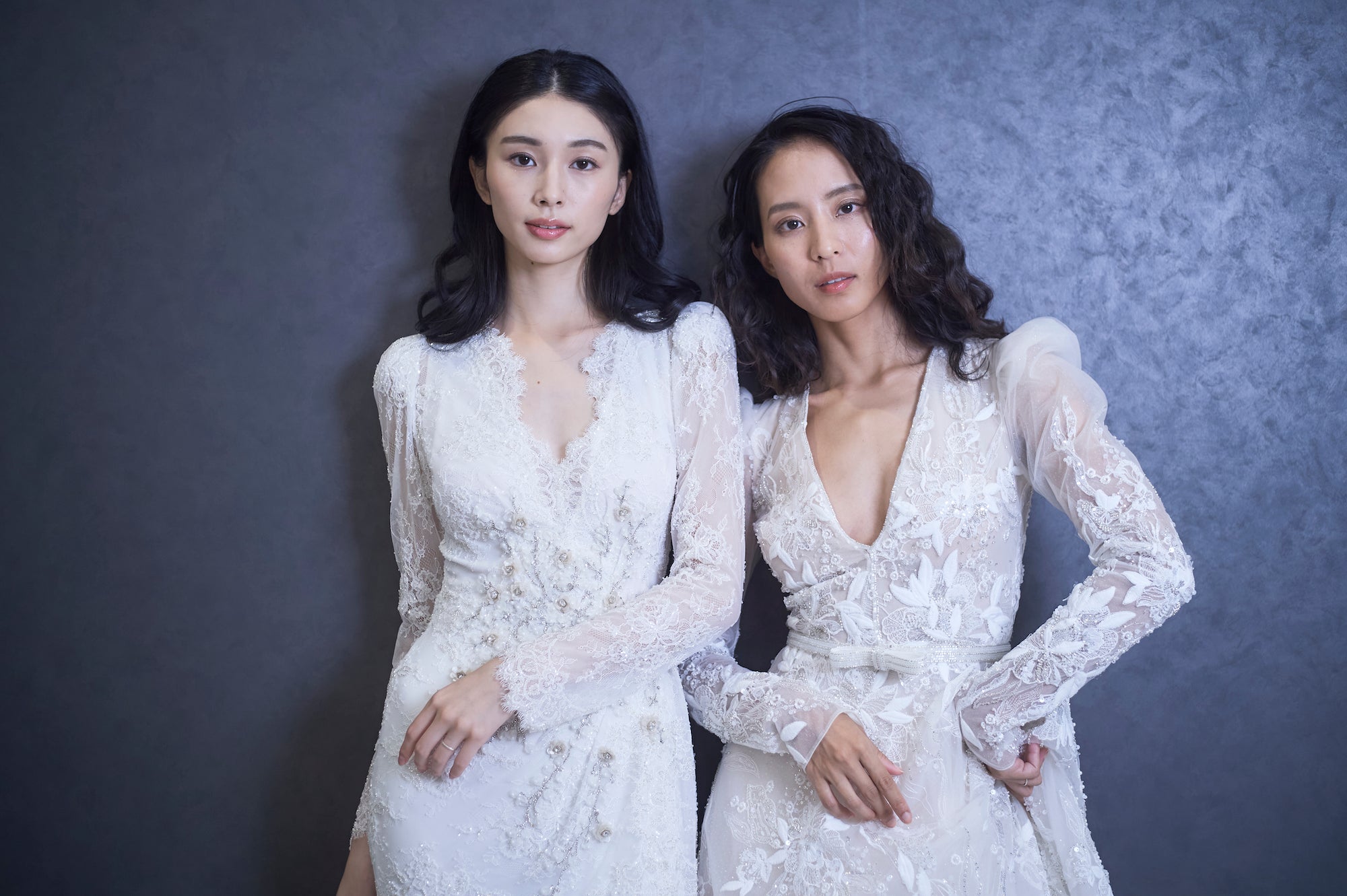 袖ありウェディングドレスの魅力とは?選び方のポイントや注意点も