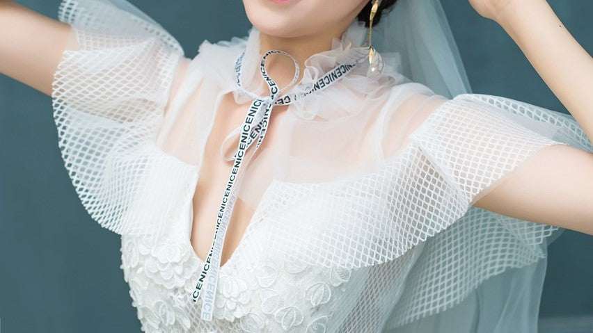 ウェディングドレスのボレロはレンタルできる?種類や選び方をご紹介