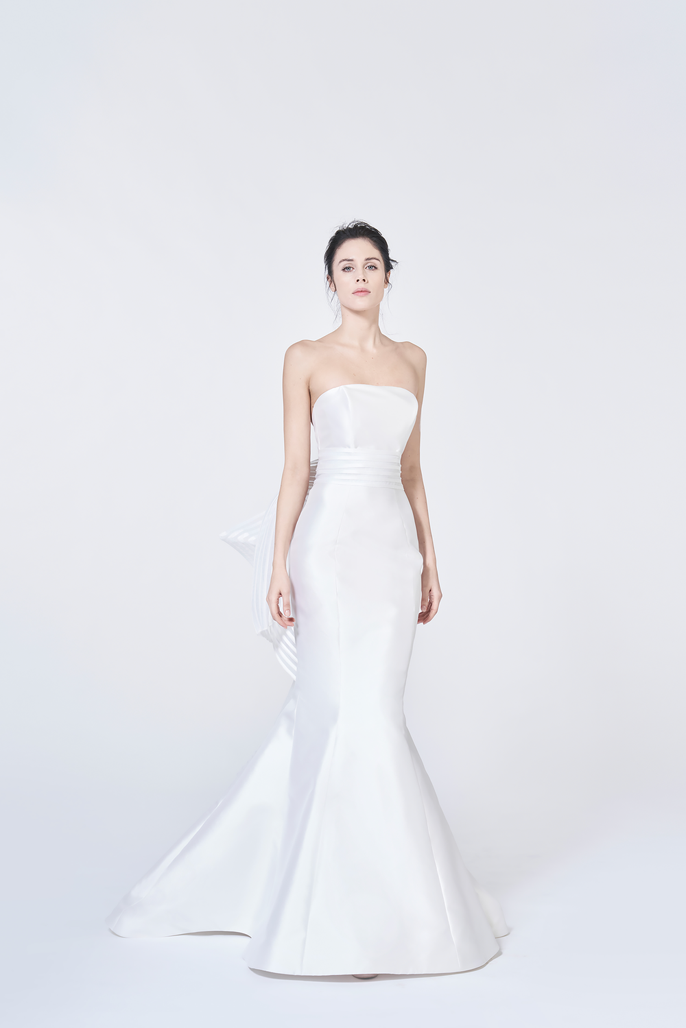 AR0039｜ウェディングドレス、ブランドドレスのレンタルならザ・ドレス