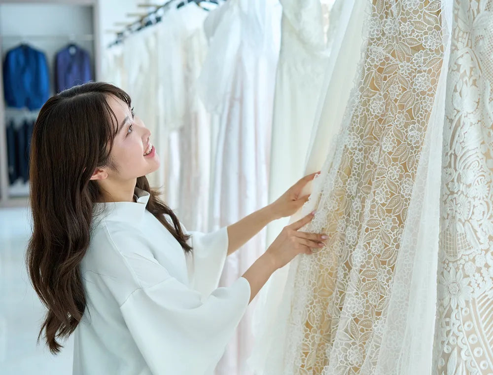 【保存版】ウェディングドレスのレース完全ガイド｜種類・特徴となりたい雰囲気別コーデ