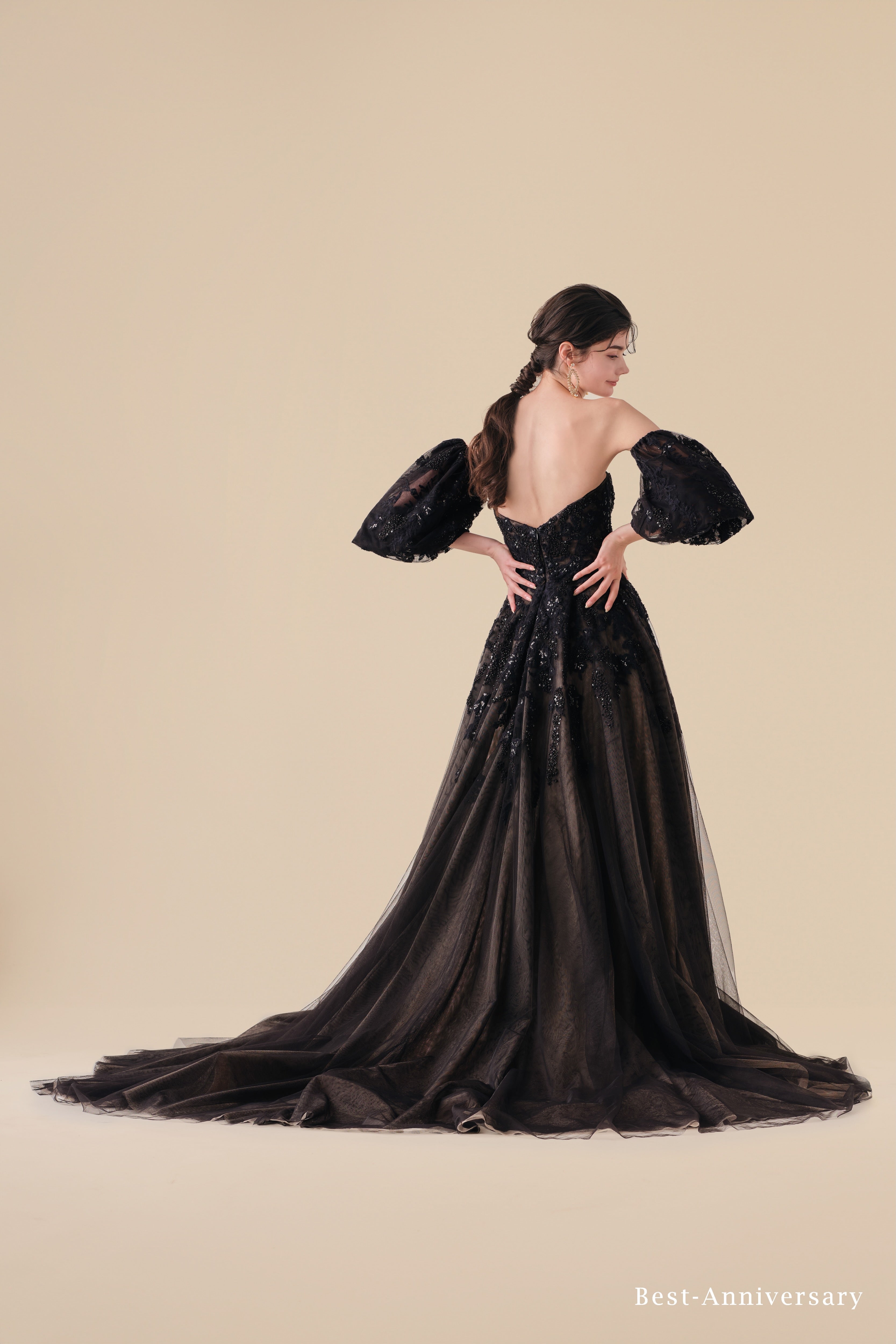 すべての衣装｜ウェディングドレス・カラードレスのレンタルならザ