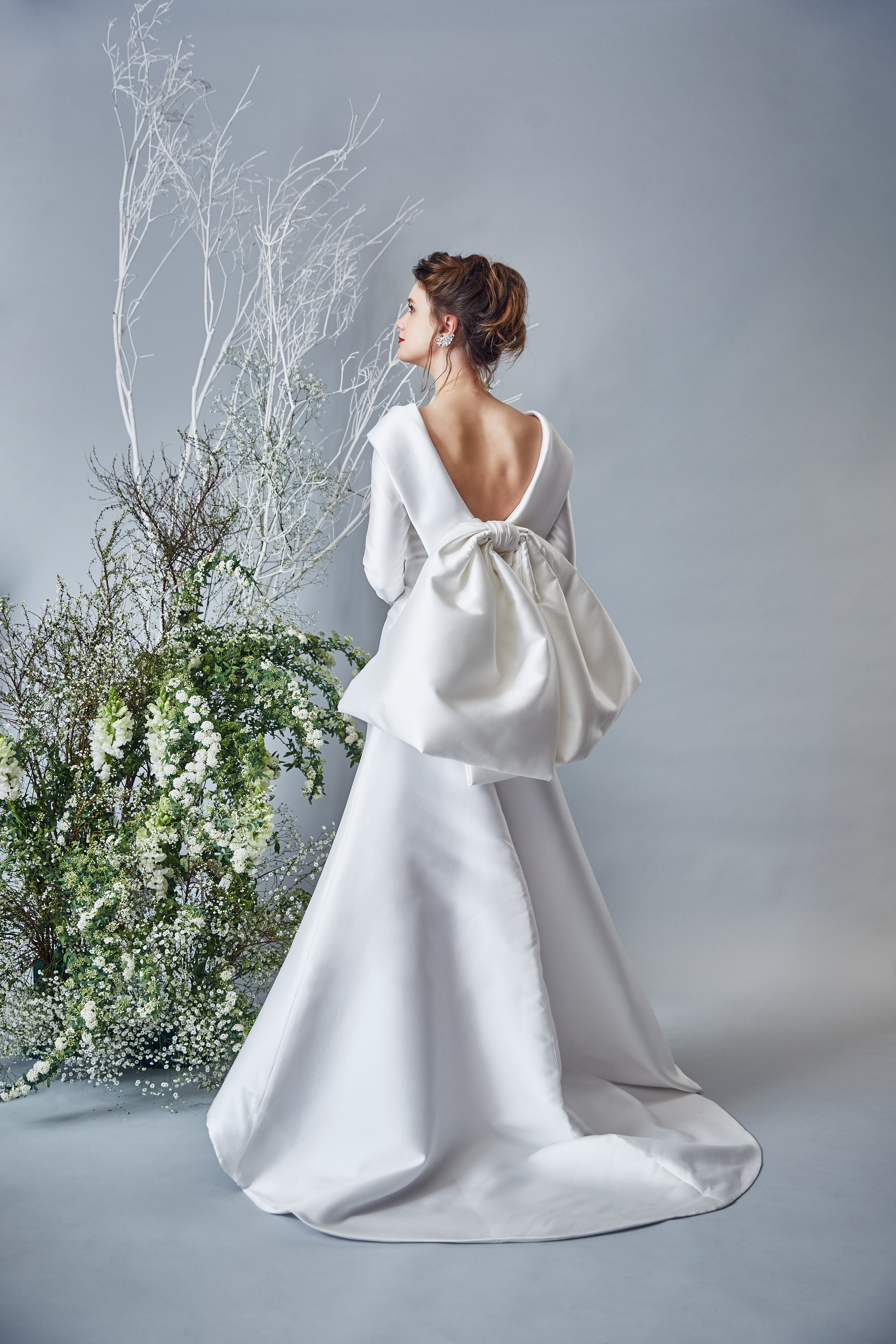 スレンダーラインドレス一覧｜ウェディングドレス・カラードレスの