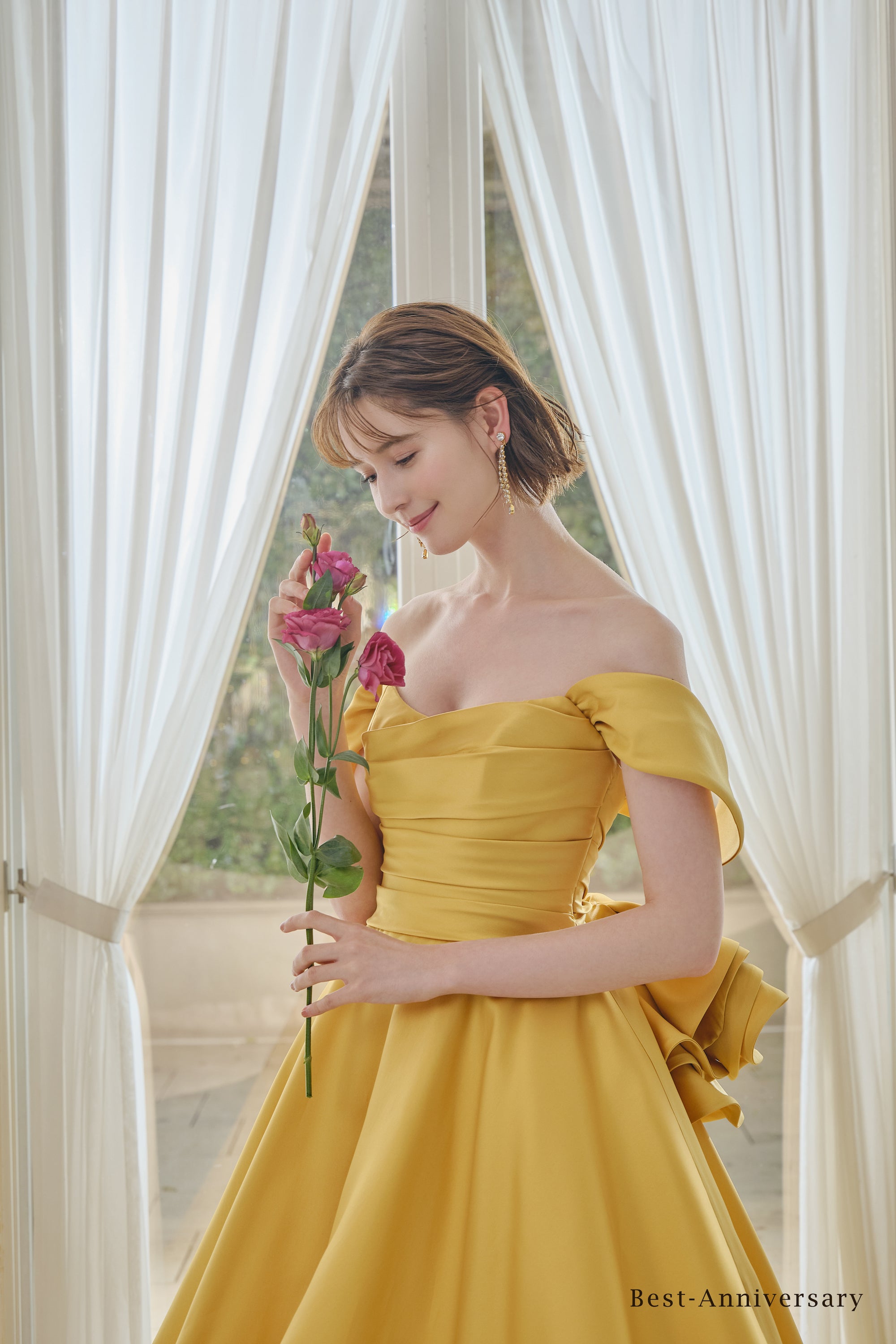 MICHELSON｜ウェディングドレス、ブランドドレスのレンタルならザ