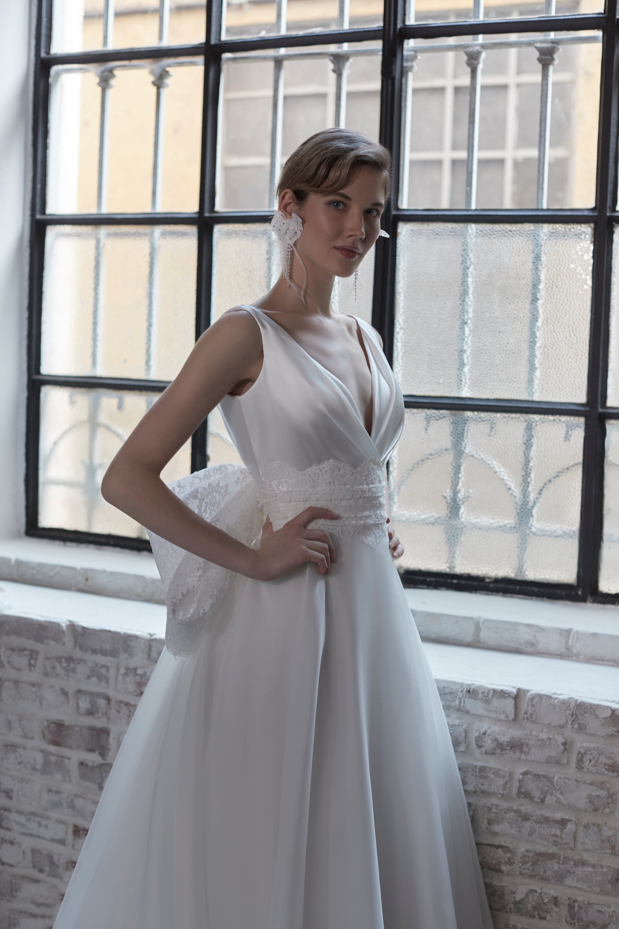 elieca ウエディングドレス ELP053｜ウェディングドレス、ブランドドレスのレンタルならザ・ドレス