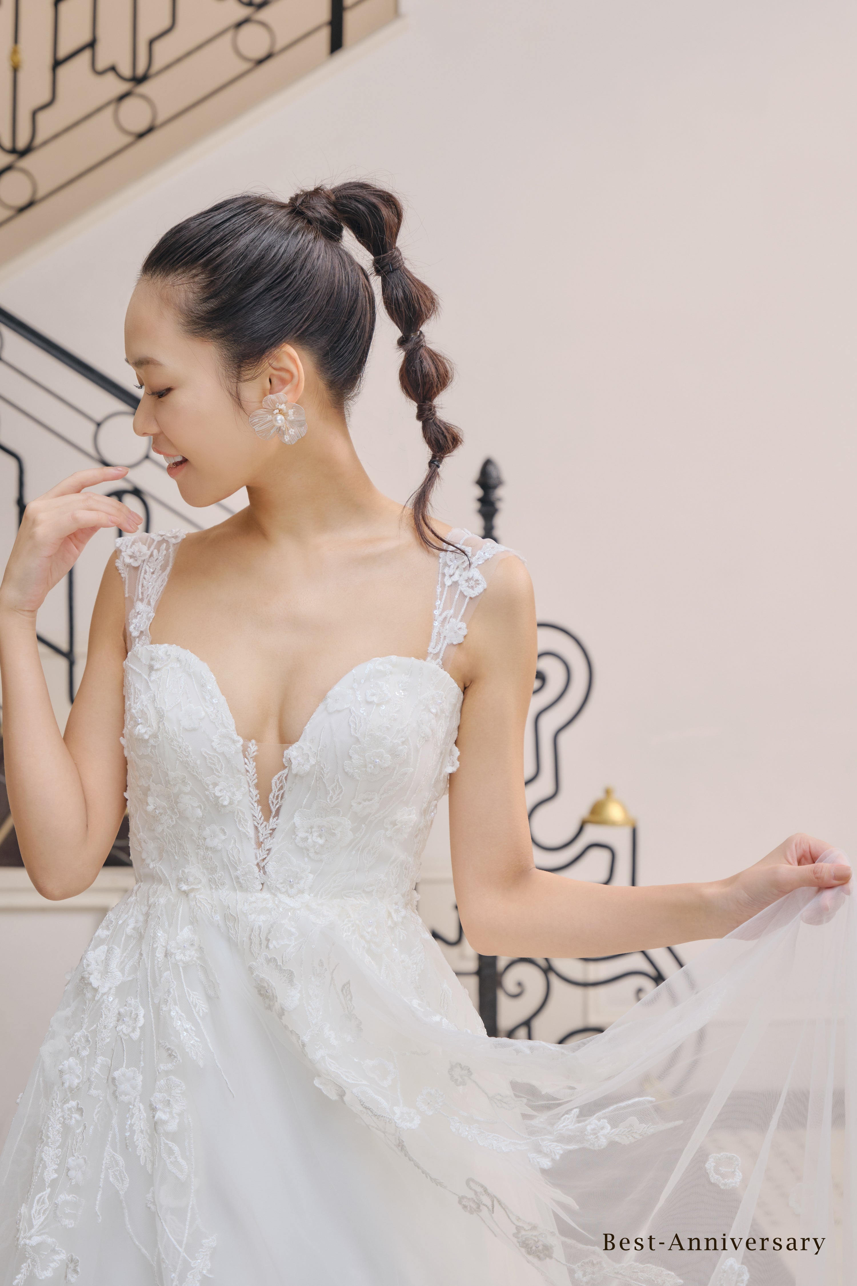88｜ウェディングドレス、ブランドドレスのレンタルならザ