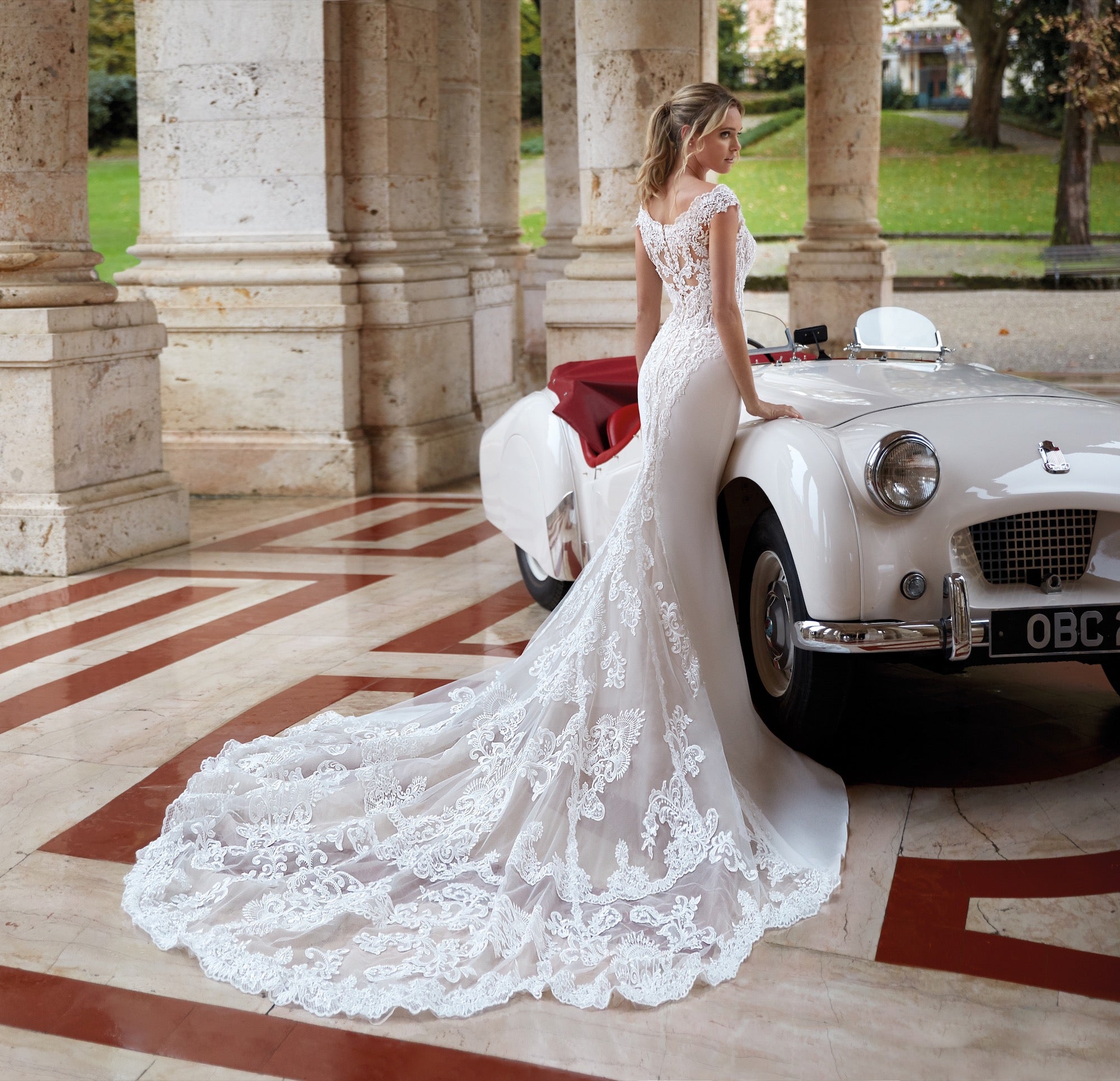 NM015｜ウェディングドレス、ブランドドレスのレンタルならザ・ドレス