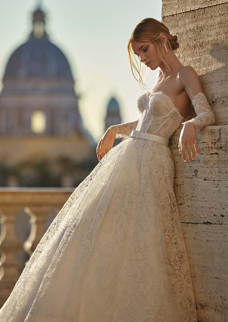 PILAR｜ウェディングドレス、ブランドドレスのレンタルならザ・ドレス