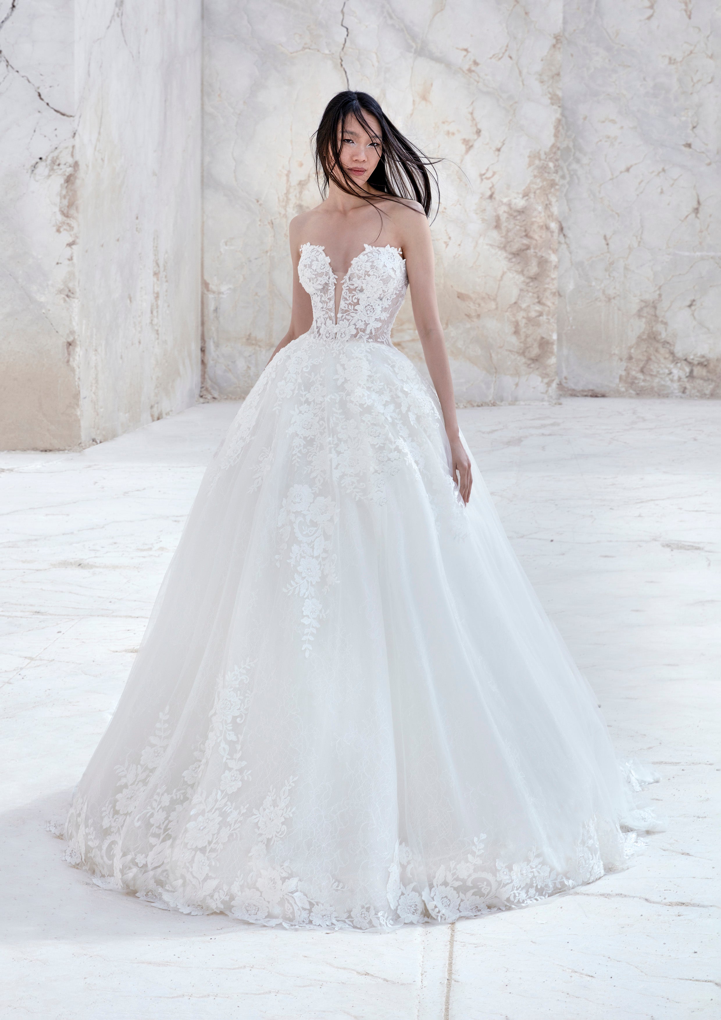 PRONOVIAS（プロノビアス）のウェディングドレス・カラードレス
